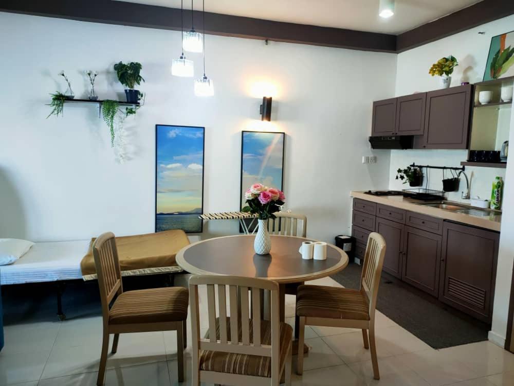Beachfront Full Sea Penang Tanjung Bungah  Exterior foto